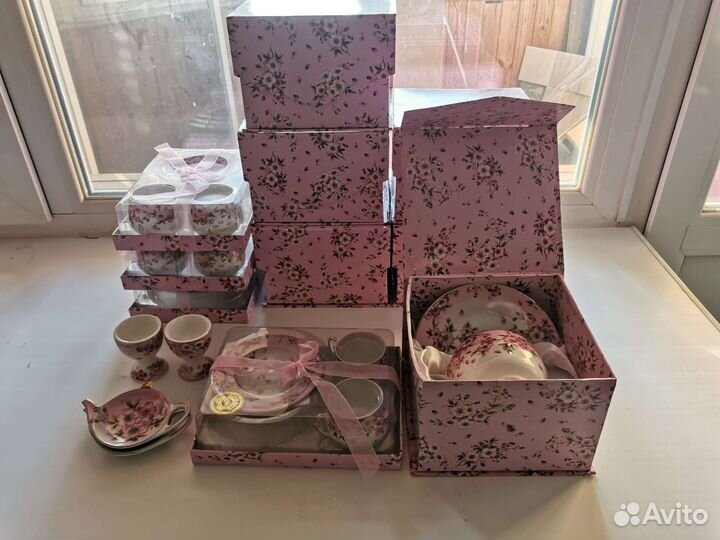 Новый большой чайный и кофейный сервиз