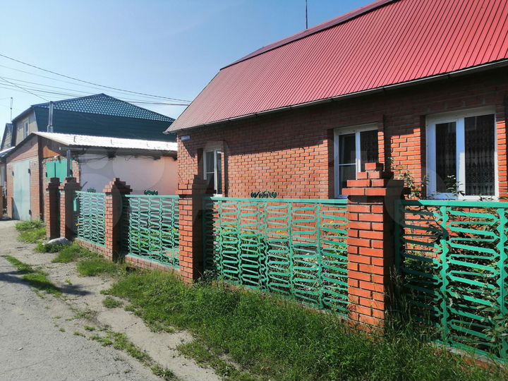 Дом 82 м² на участке 5 сот.