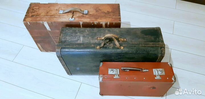 Чемоданы старинные