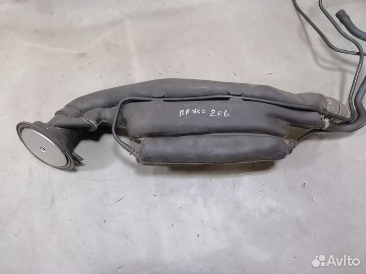 Горловина топливного бака Peugeot 206 1.4 1998-12