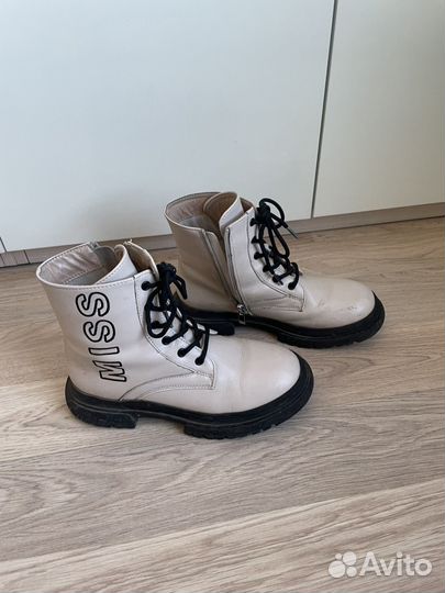 Ботинки демисезонные для девочки 35 размера