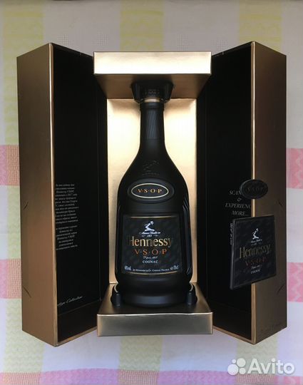 Пустые бутылки из под алкоголя