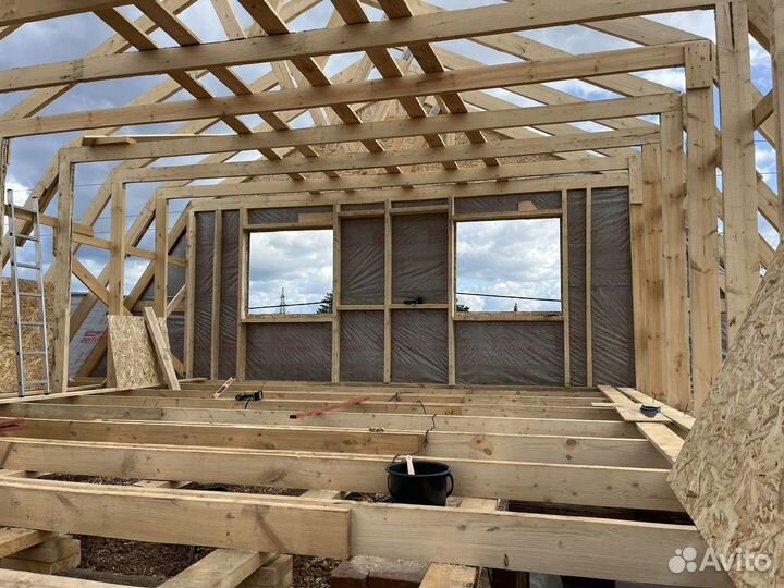 Бригада строителей