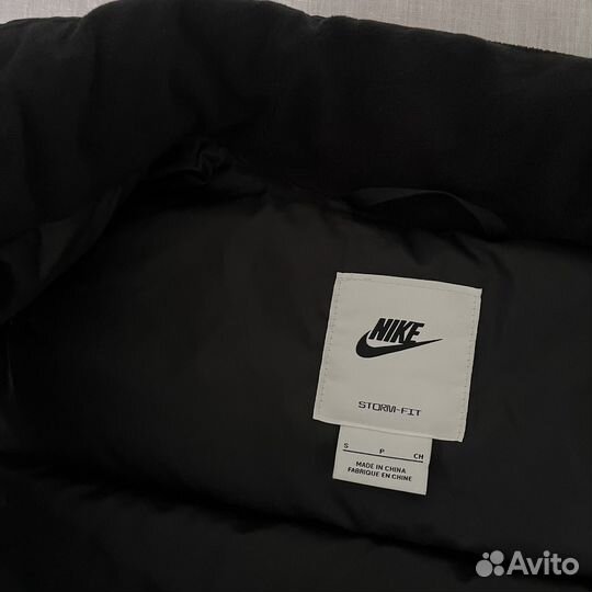 Жилетка nike storm fit