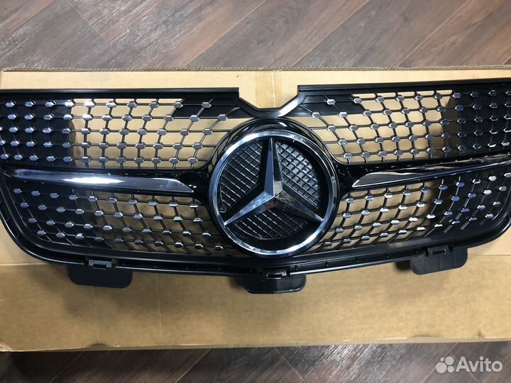 Решетка радиатора Diamond Mercedes GL164 рест