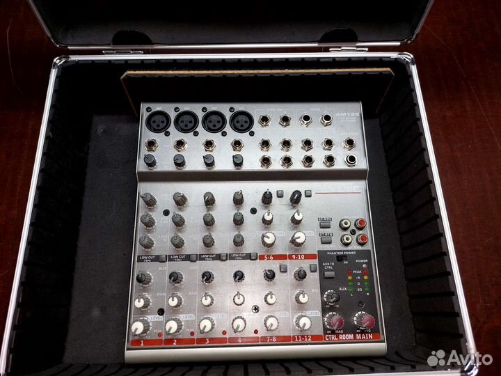 Микшерный пульт Phonic AM125