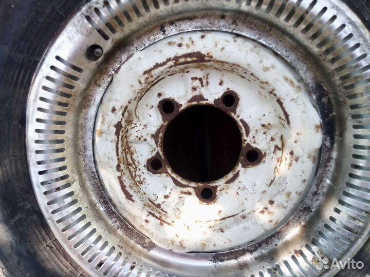 Декоративные накладки (фальш диски) газ 21 новые