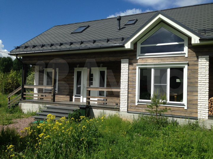 Дом 219,5 м² на участке 50 сот.