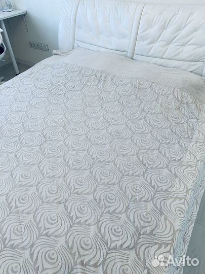 Покрывало на кровать 2.20/2.20