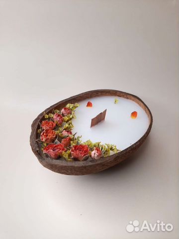 Свеча в кокосе