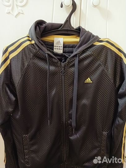 Спортивный костюм adidas