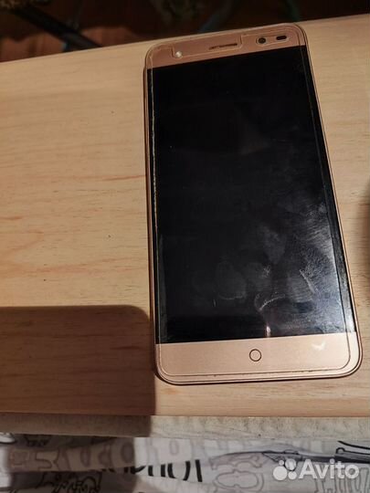 ZTE Blade V7, 2/16 ГБ