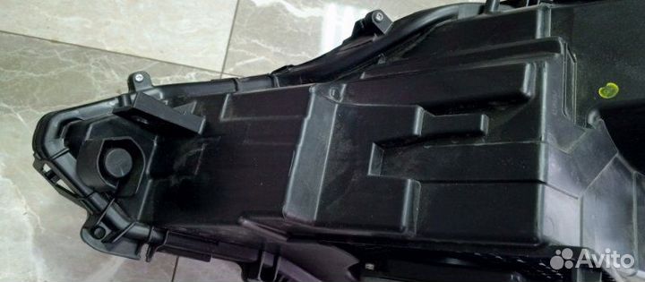Фара передняя правая Lexus Rx4 CUV 3.5 2021