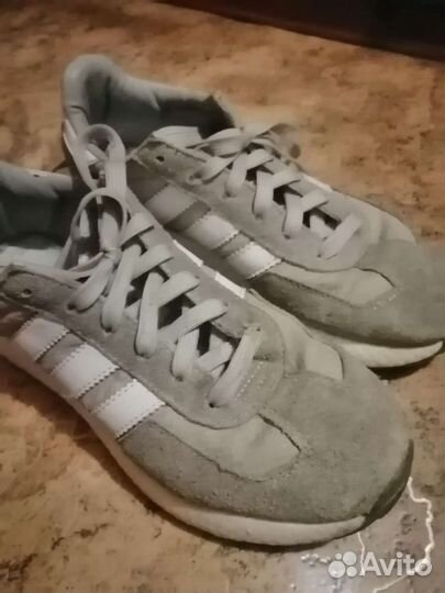 Кроссовки Adidas