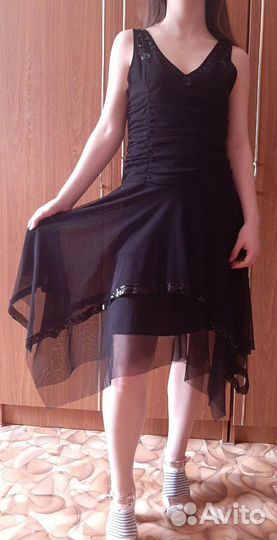 Платье вечернее