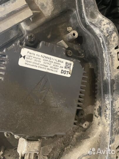 Фара на nissan fuga