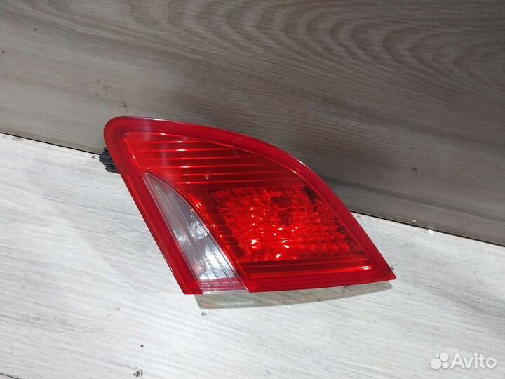 Фонарь правый Peugeot 408 фонарь правый Пежо 408