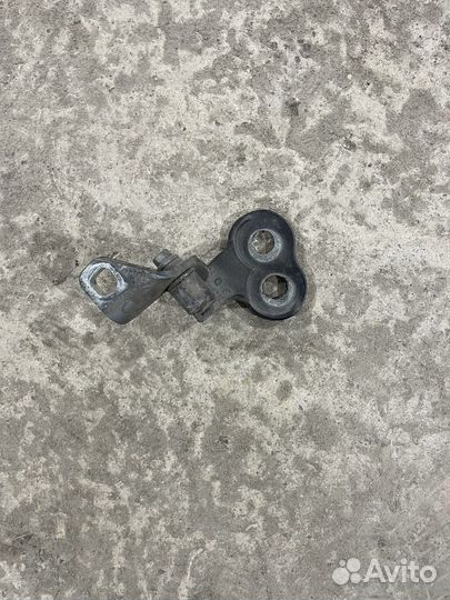 Петля двери передняя правая нижняя ford focus 3