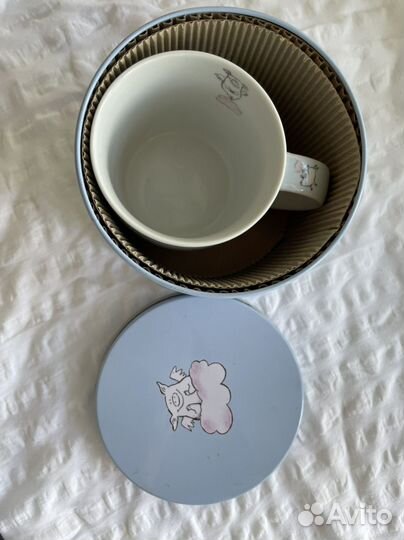 Кружка подарочная фарфор в жестяной коробке
