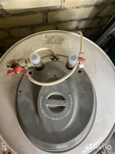 Водонагреватель ariston 80