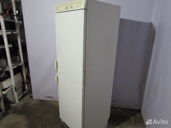 Холодильник Rosenlew RJP 351 L