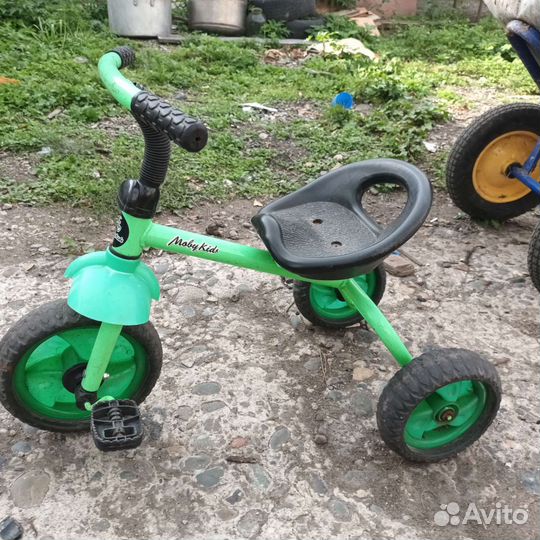 Трехколесный велосипед