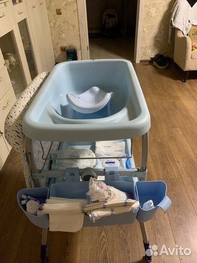 Пеленальный столик Chicco с ванночкой