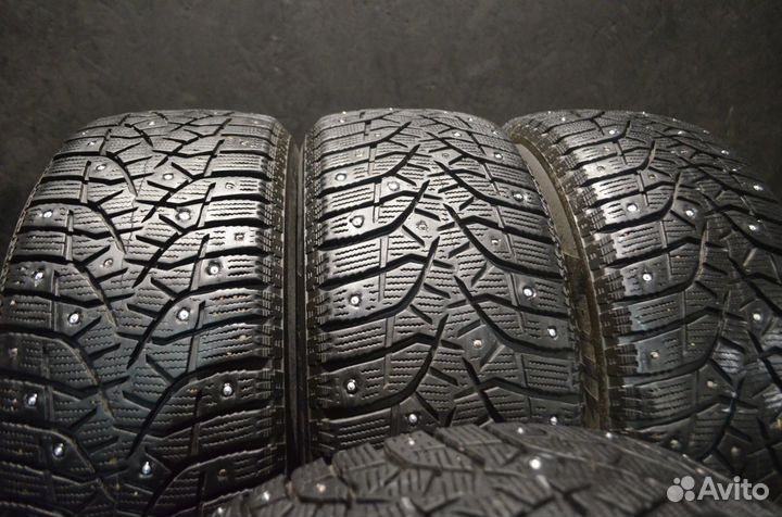 Bridgestone Blizzak Spike-02 205/55 R16 91T