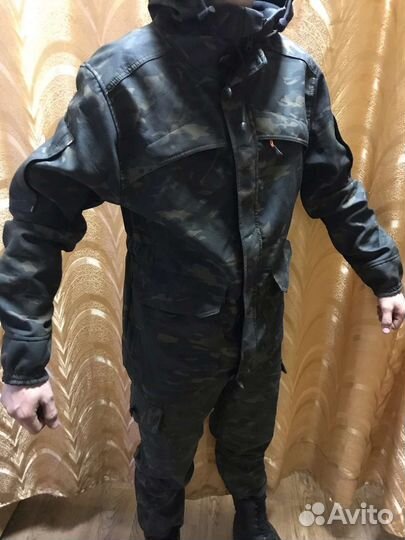 Комуфляжный костюм