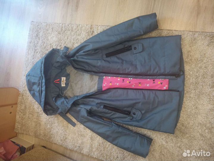 Куртка на девочку