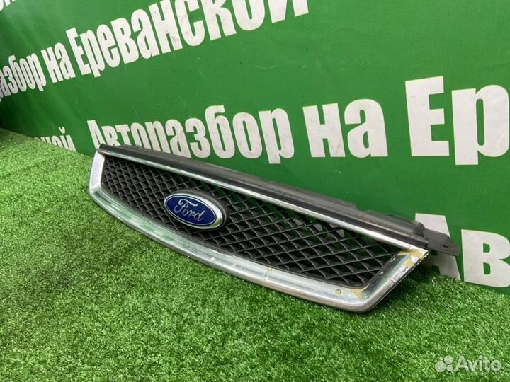 Решетка радиатора Ford Focus shda 2008