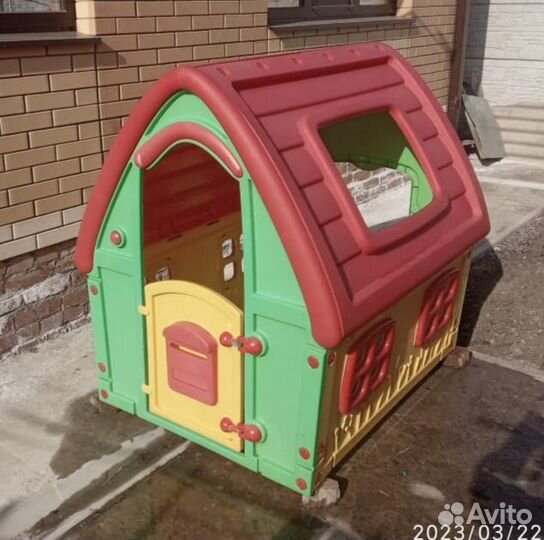 Детский игровой пластиковый домик