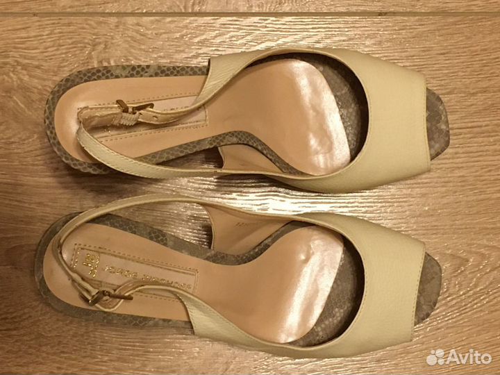 Босоножки женские 38 размер