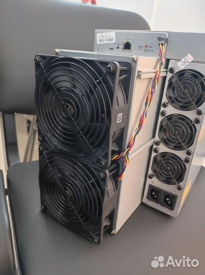 Asic майнер Bitmain Antminer S19