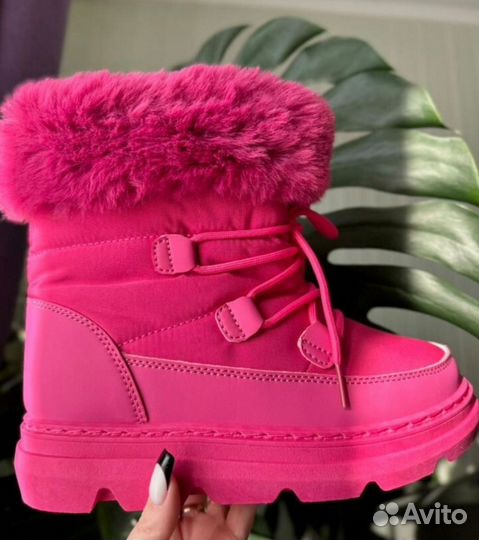 Дутики женские зимние