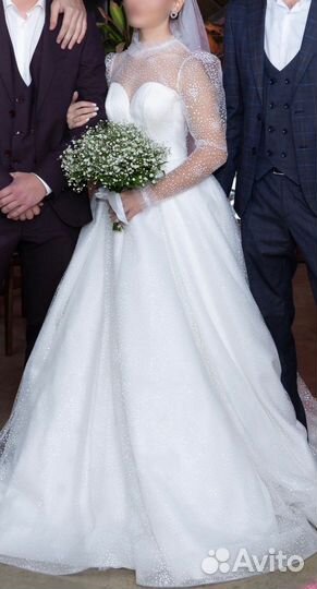 Свадебное платье