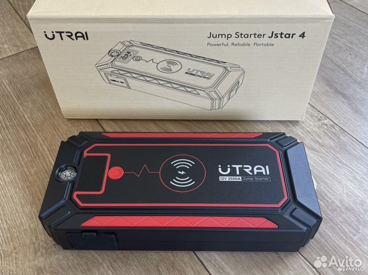 Пусковое зарядное устройство бустер Utrai