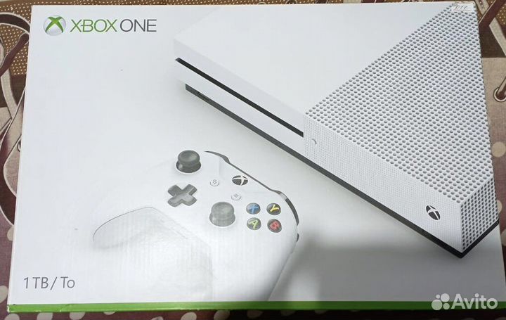 Xbox One +доп. джойстик