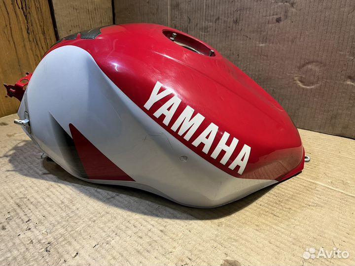 Yamaha R6 топливный бак 99-02