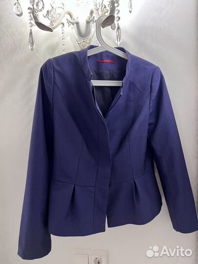 Пиджак очень красивый zarina р.46