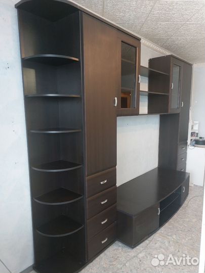 Стенка в гостиную под тв