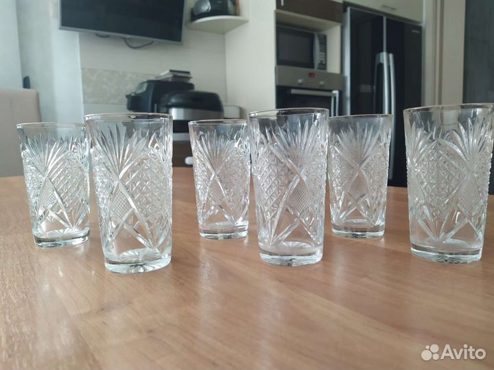 Хрустальные фужеры, стаканы, рюмки