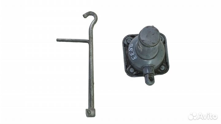 Домкрат Nissan Atlas F22