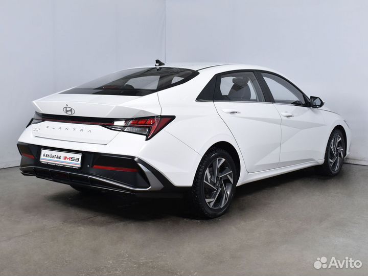 Hyundai Elantra 1.5 CVT, 2023, 295 км