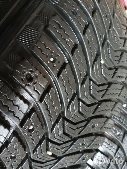 Michelin X-Ice North 3 205/60 R16