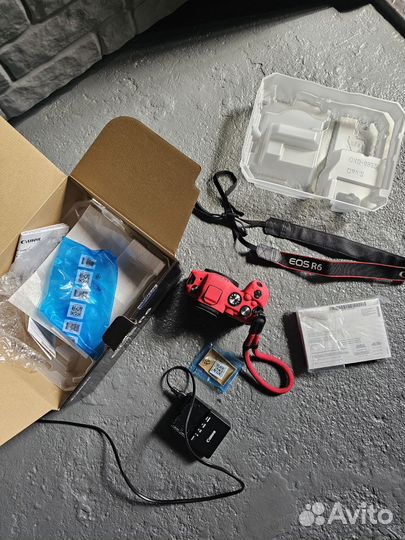 Фотоаппарат Canon EOS R6