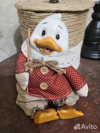Фигурка утка