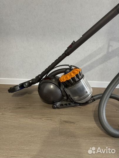Пылесос dyson