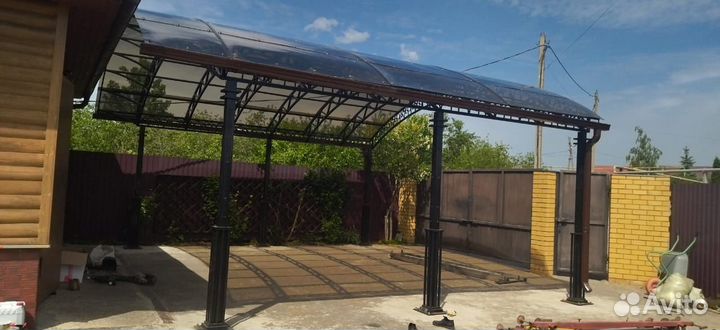 Навес из поликарбоната