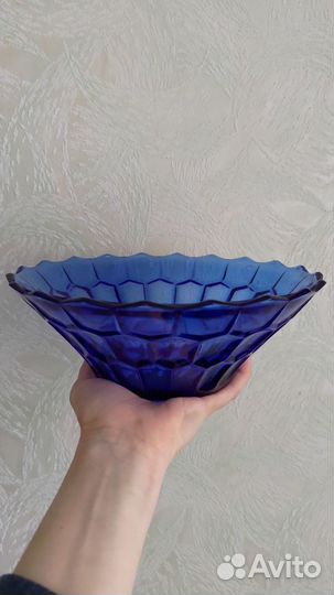 Ваза для фруктов, салатник СССР из синего стекла